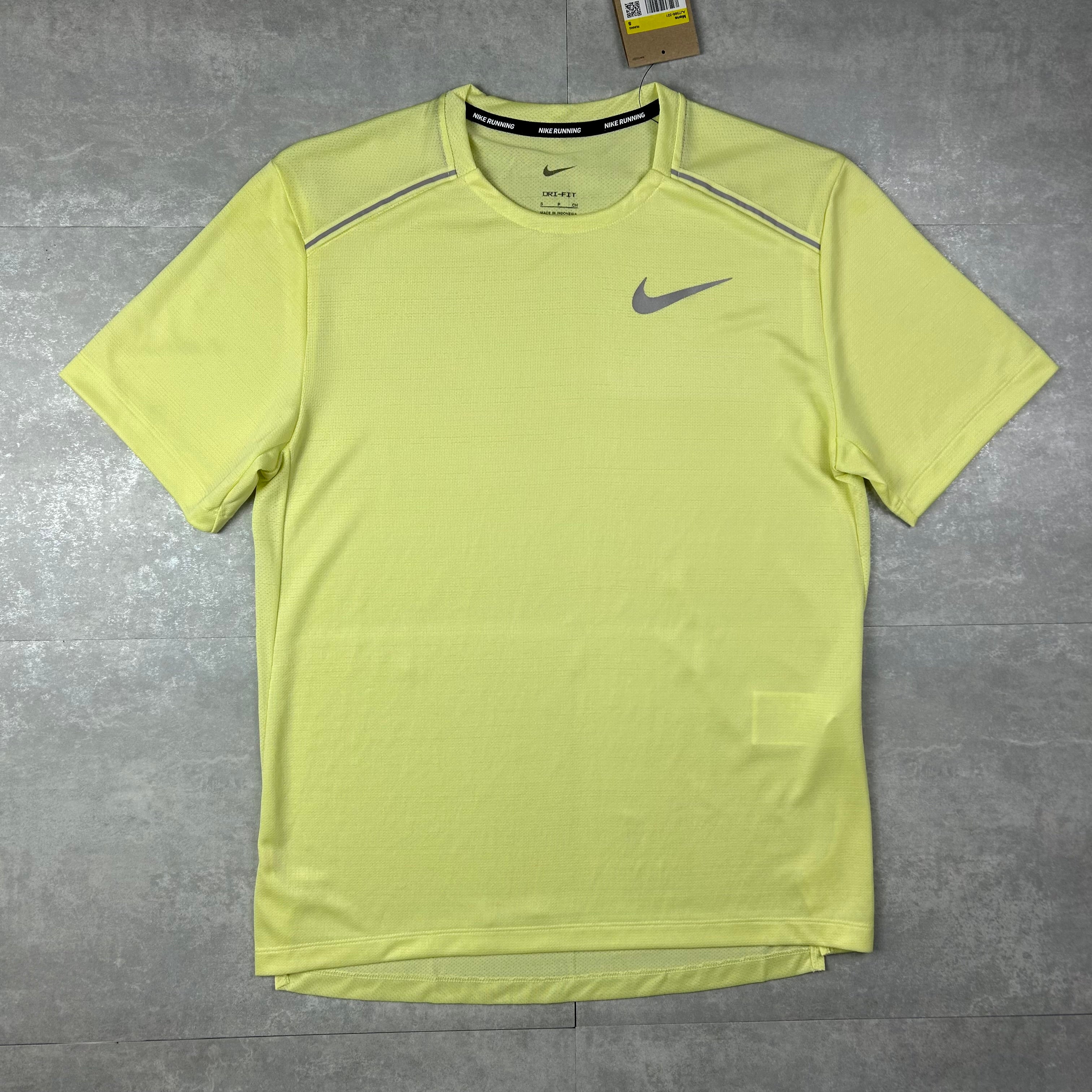 Nike Men's miler 1.0 t shirt luminous green