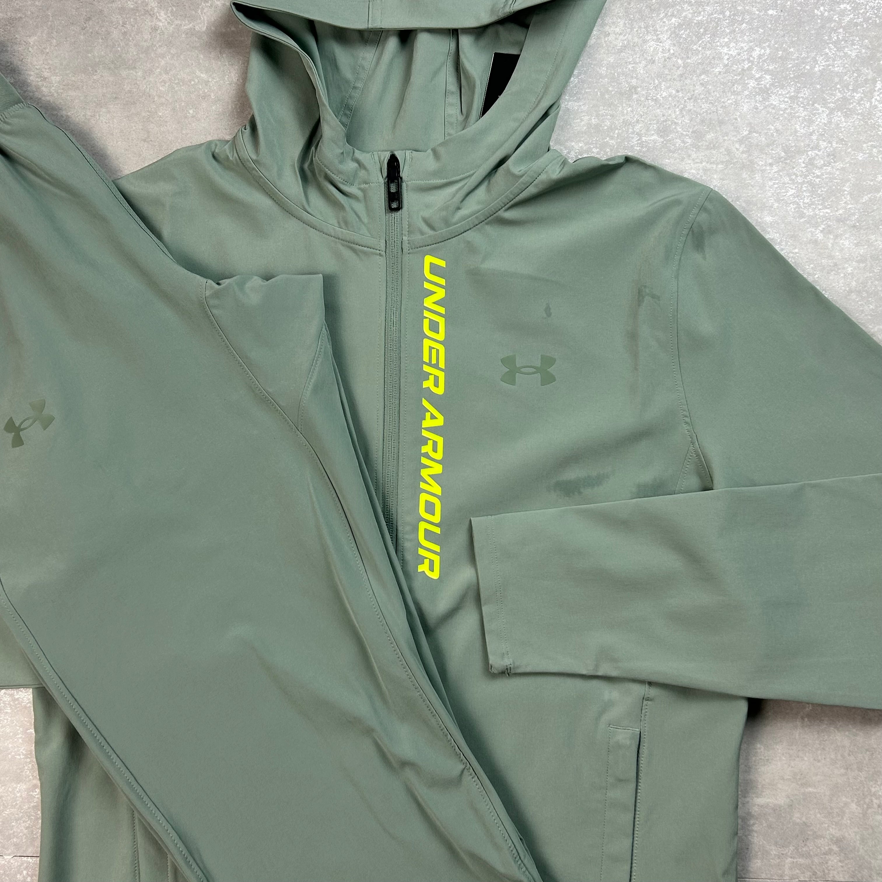 Under armour out run the storm jacket green
