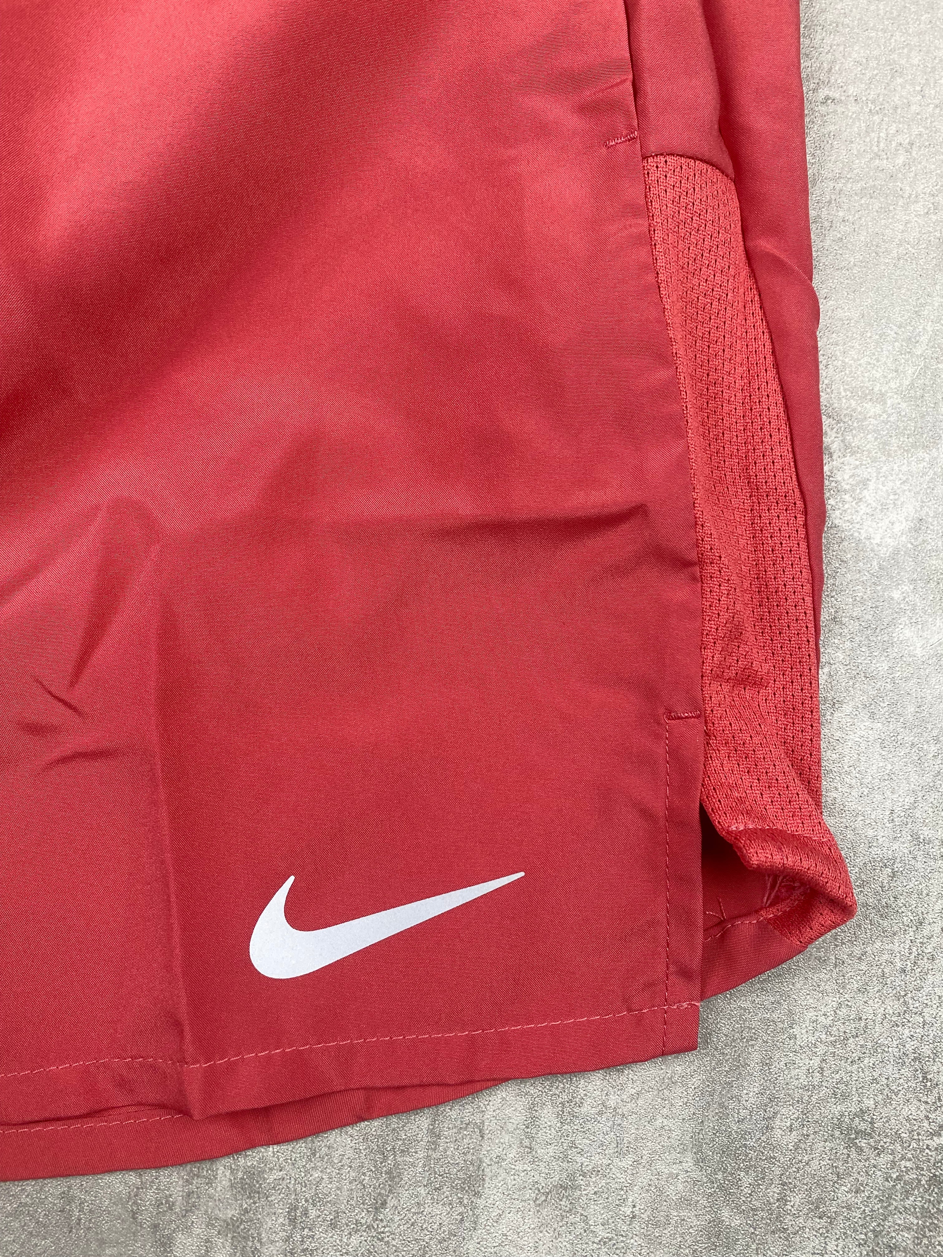 Nike Dri-FIT salmon red Challenger Men's 5" Brief-lined Shorts