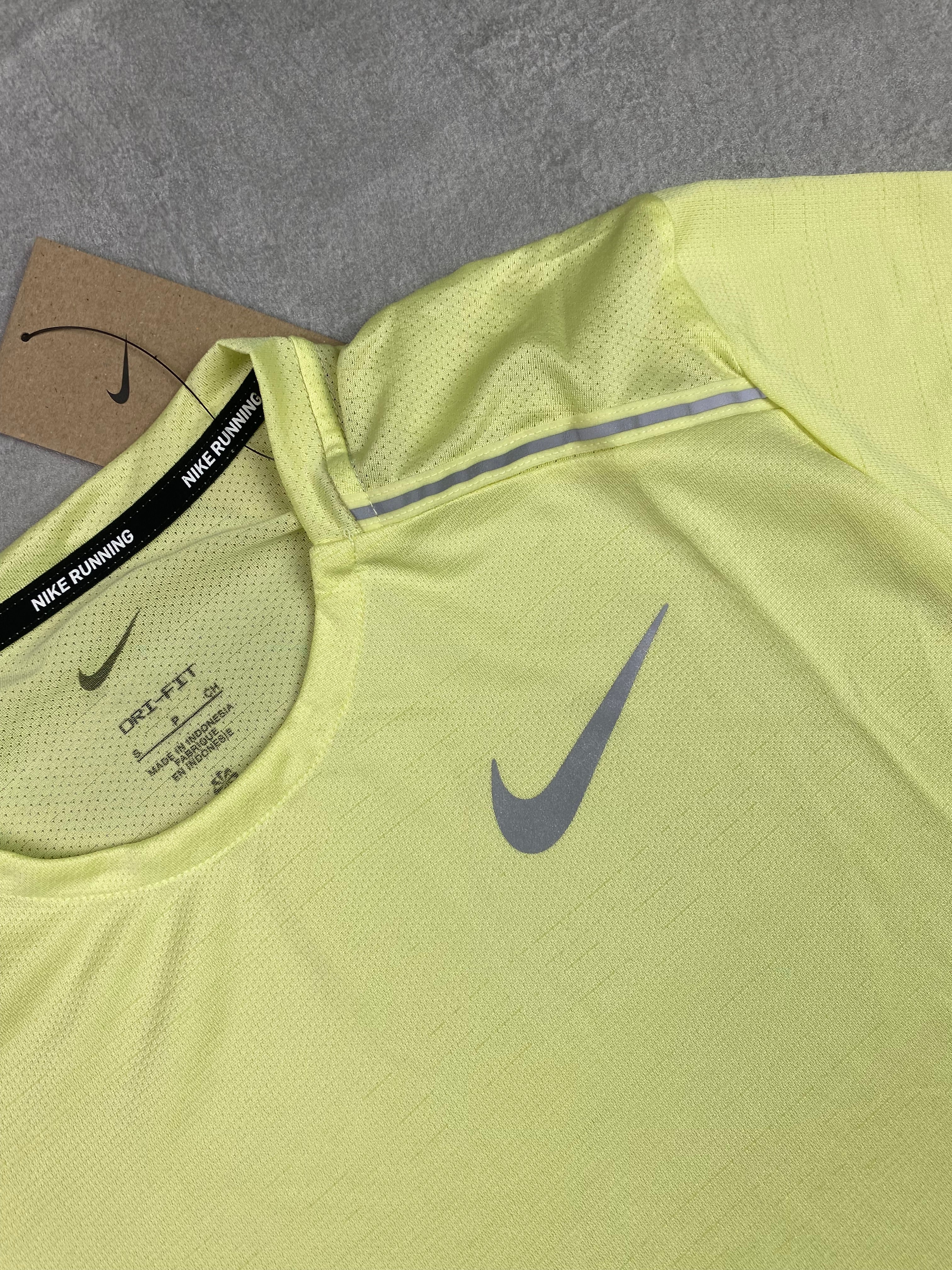 Nike Men's miler 1.0 t shirt luminous green