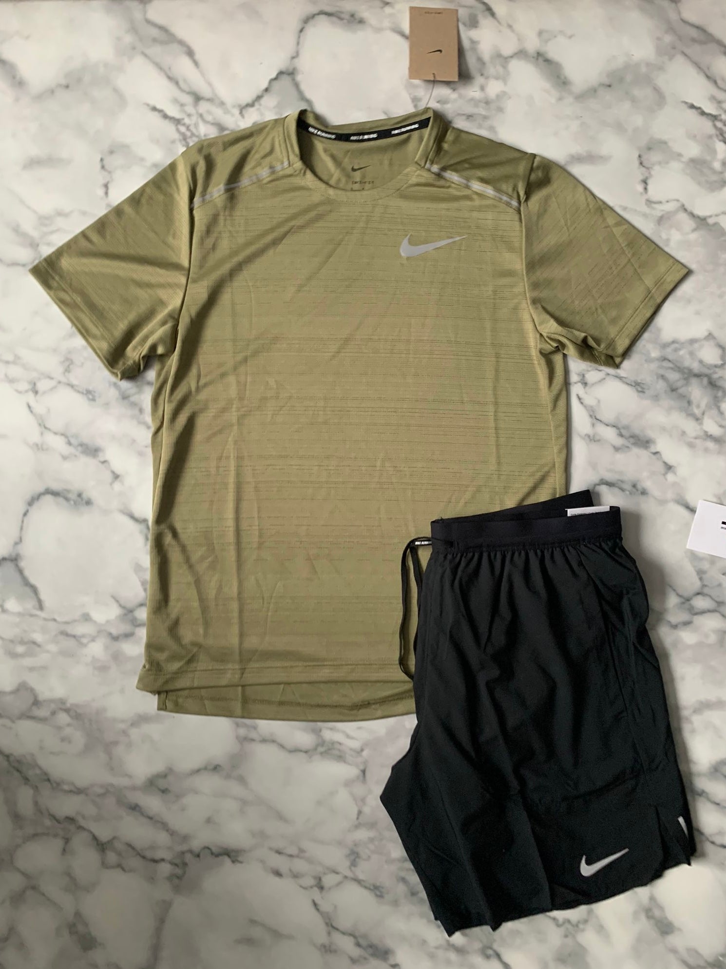 Nike miler 1.0 set beige/black