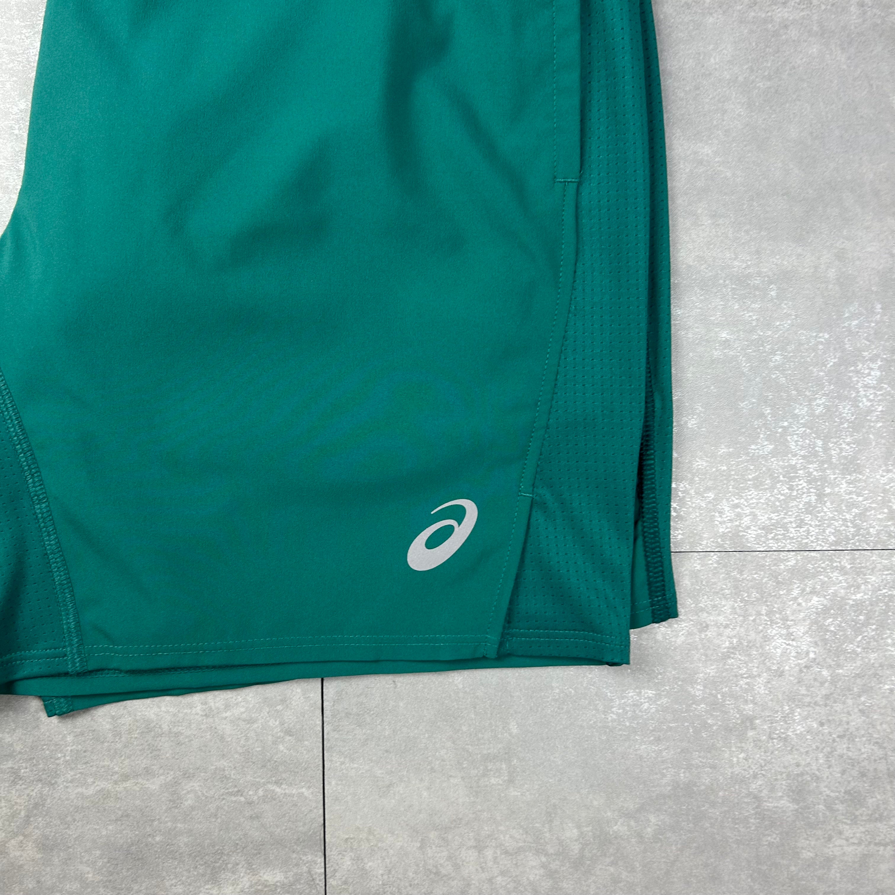 Asics core shorts foggy teal