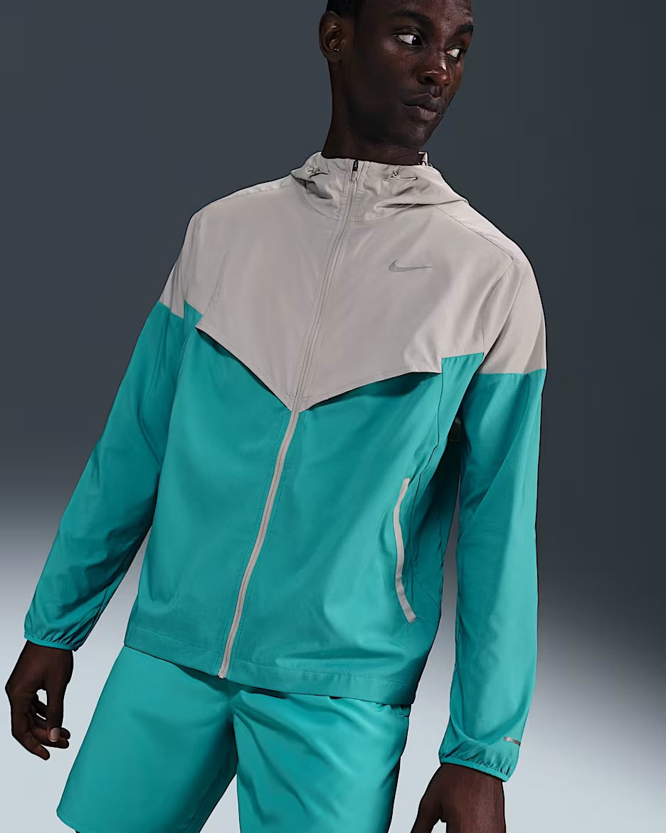 Nike Men's Impossibly Light Windrunner jacket dusty cactus