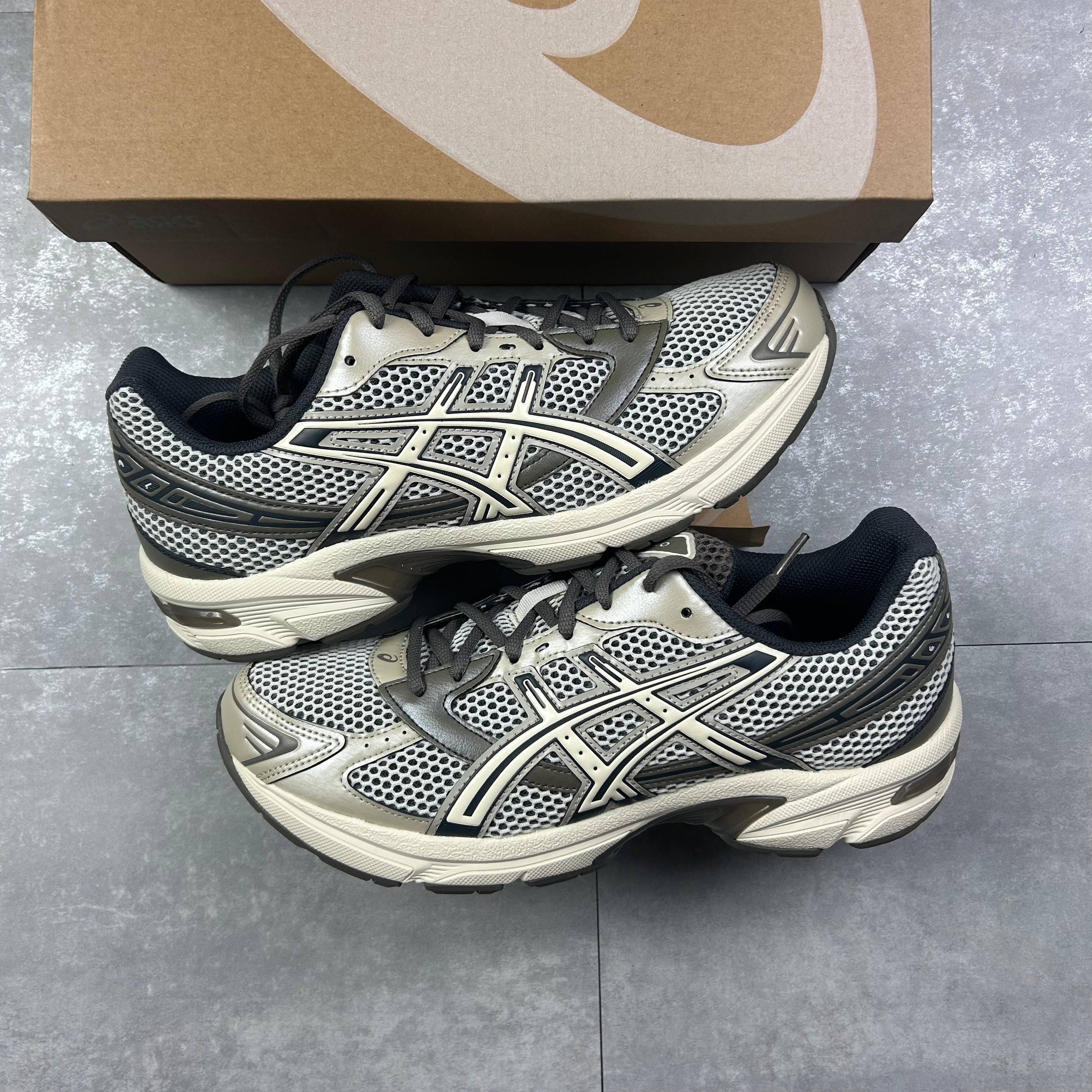 Asics Gel-1130 dark taupe trainers