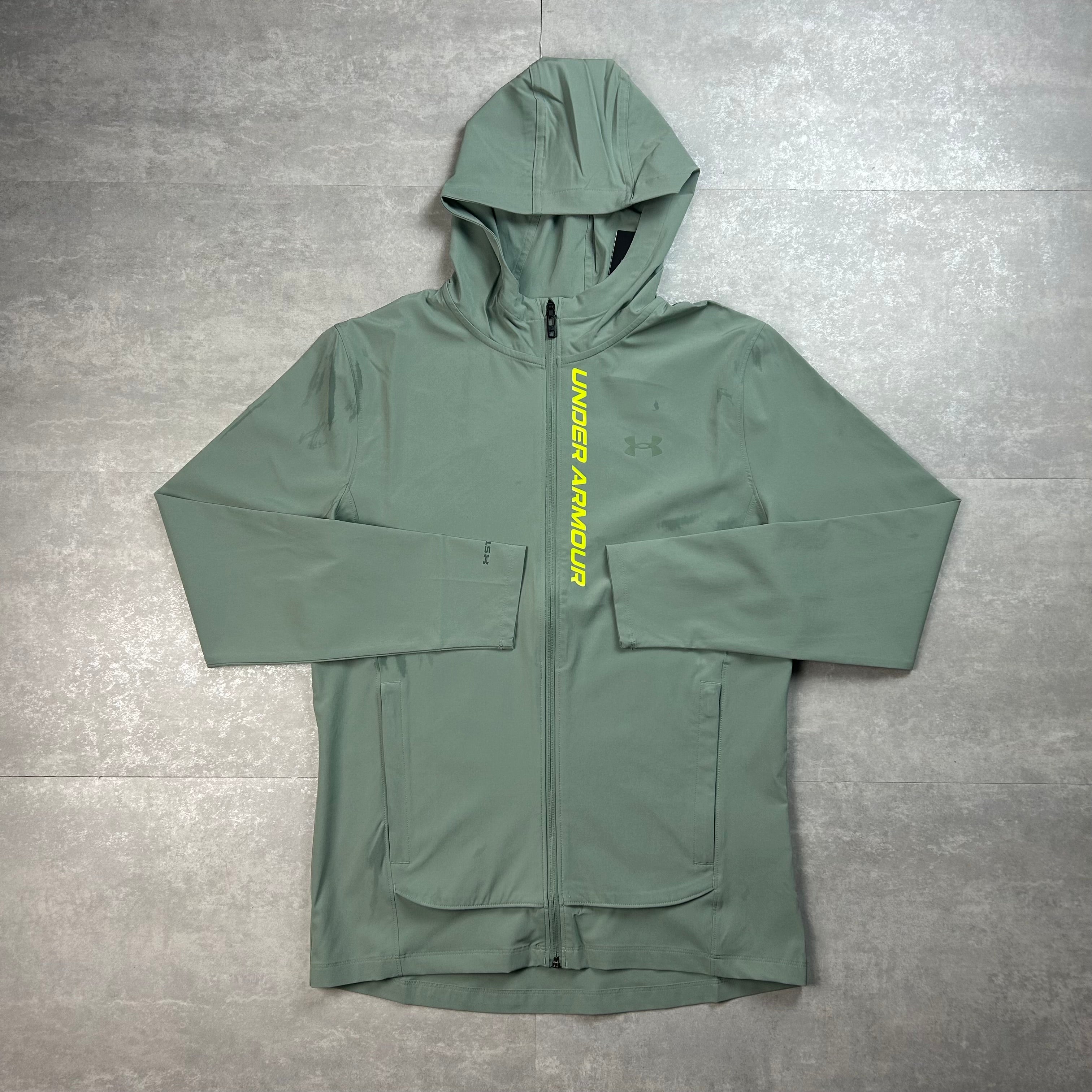 Under armour out run the storm jacket green