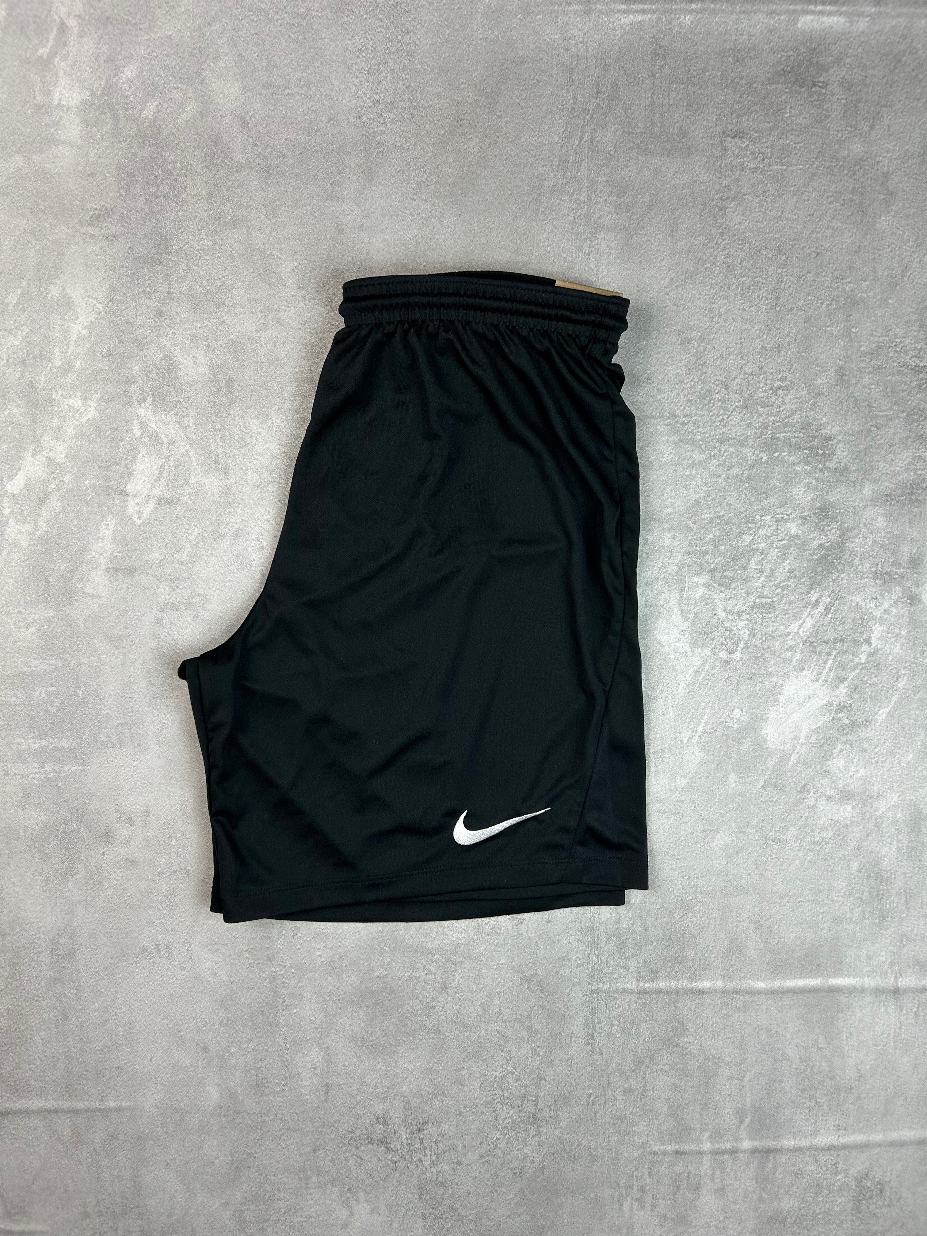 Nike dri fit shorts black