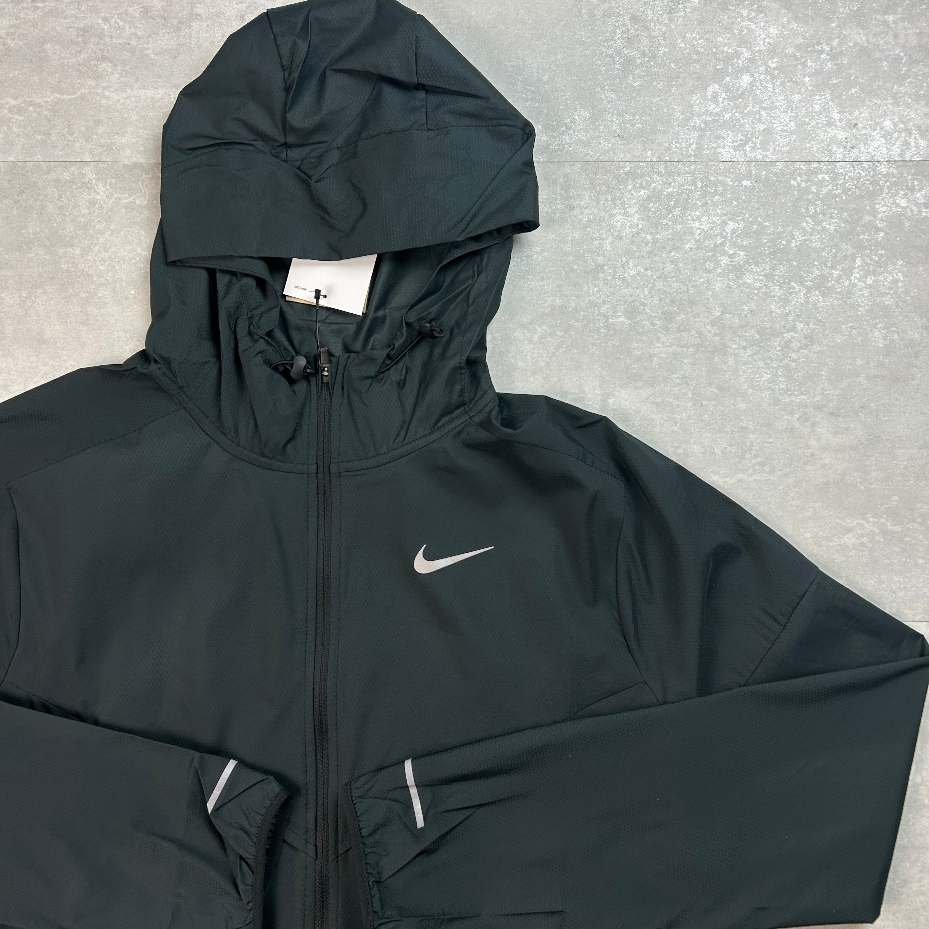Nike Men's repel windrunner jacket black
