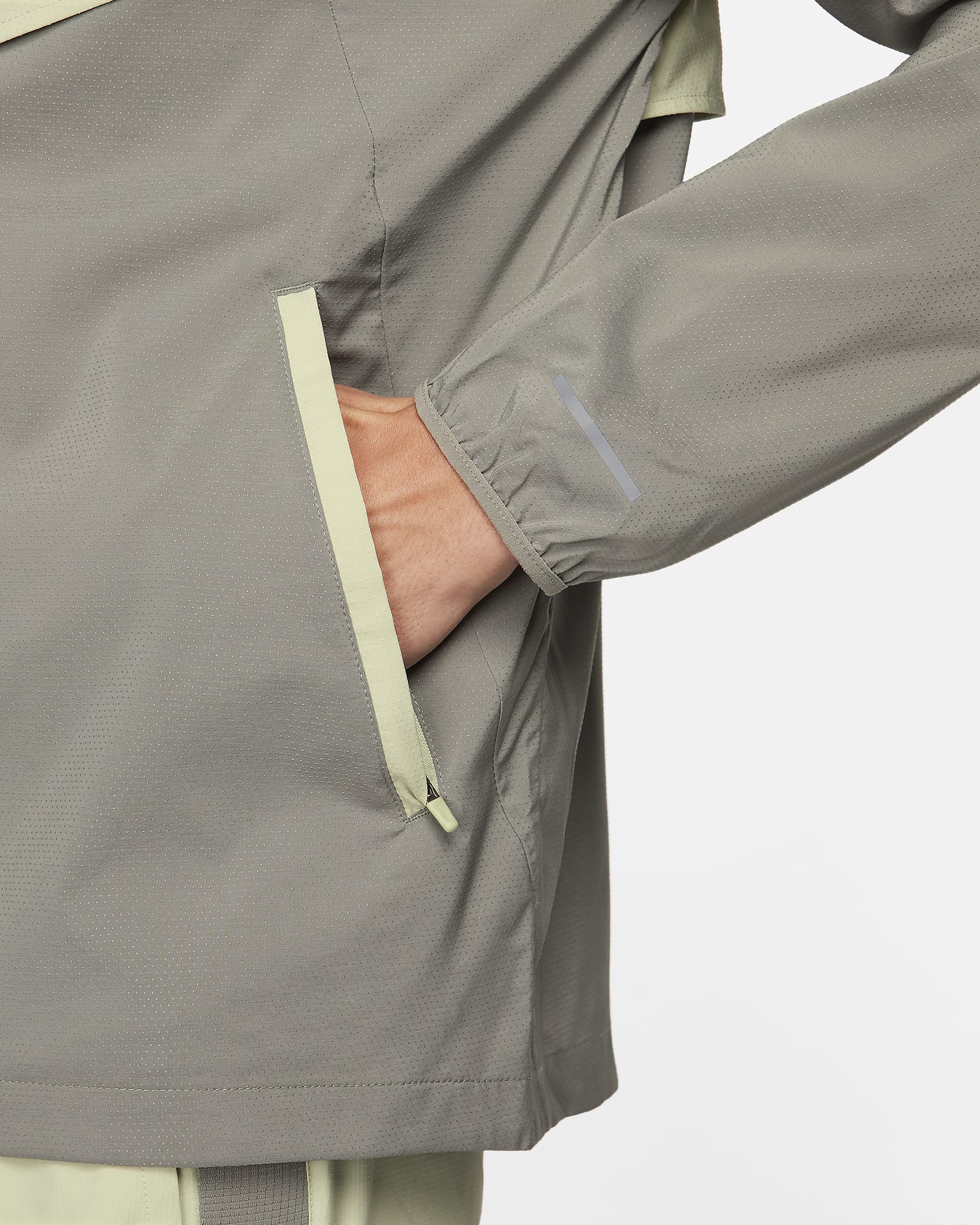 Nike Wind runner Men's beige Repel Running Jacket